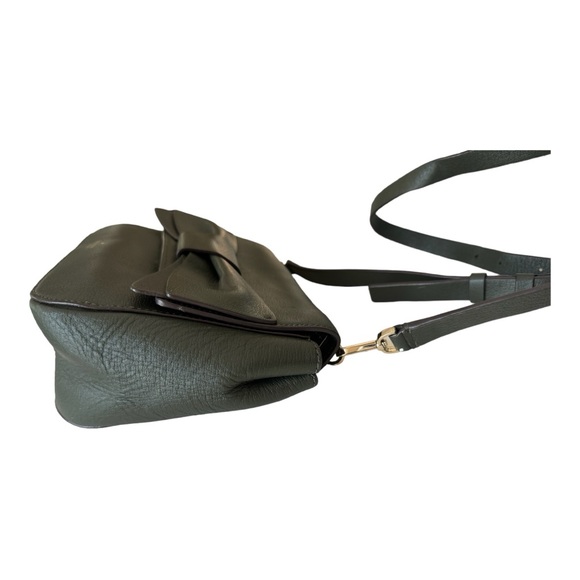Kate Spade New York Olive Drive Hetty Leather Crossbody in Loden color. - Picture 9 of 11